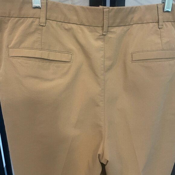 Men's Izod Relaxed Fit Shorts 36" x 9.5" - Picture 6 of 6